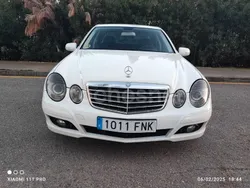 Blanco Usado 2007 Mercedes E200 Classic Berlina | 7500 €