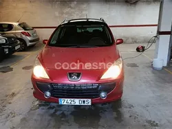 Rojo Usado 2006 Peugeot 307 Familiar | 2700 € (Precio justo)
