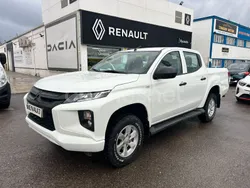 Blanco Usado 2022 Mitsubishi L200 Motion Recogida | 32.990 € (Un poco caro)