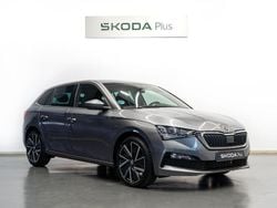 Gris Usado 2024 Skoda Scala Sport Utilitario | 21.500 € (Precio justo)