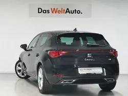 Negro Usado 2025 Seat Leon ST FR Familiar | 25.990 € (Precio justo)