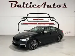 Negro Usado 2018 BMW M550 Comfort Edition Berlina | 57.900 €