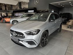 Gris Nuevo 2025 Mercedes GLA200 SUV | 56.350 €