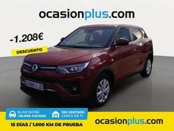 Rojo Usado 2020 Ssangyong (KGM) Tivoli SUV | 13.290 € (Precio justo)