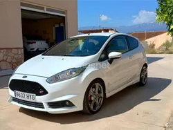 Blanco Usado 2014 Ford Fiesta ST Utilitario | 13.000 € (Caro)