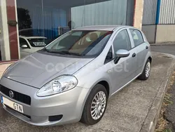 Gris / plata Usado 2010 Fiat Punto Active Utilitario | 3600 € (Precio justo)