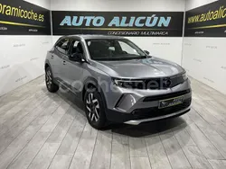Gris / plata Usado 2023 Opel Mokka SUV | 17.799 € (Precio justo)