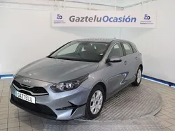 Gris Usado 2022 Kia Ceed Berlina | 20.900 € (Un poco caro)