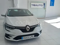 Blanco Usado 2021 Renault Mégane IV Business Berlina | 14.800 € (Un poco caro)