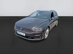 Gris / plata Usado 2022 VW Passat GTE Familiar | 26.200 € (Caro)