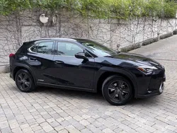 Negro Usado 2021 Lexus UX 250h Business Edition SUV | 23.500 € (Buen precio)