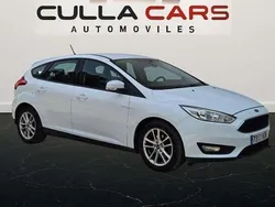 Blanco Usado 2017 Ford Focus Trend Utilitario | 9199 € (Precio justo)