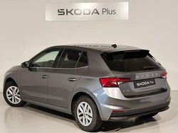 Gris / plata Usado 2024 Skoda Fabia Selection Utilitario | 18.900 € (Buen precio)