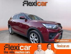 Rojo Usado 2023 Ssangyong (KGM) Tivoli SUV | 15.970 €