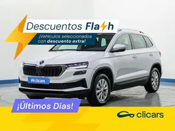 Blanco Usado 2023 Skoda Karoq Ambition SUV | 23.790 € (Precio justo)