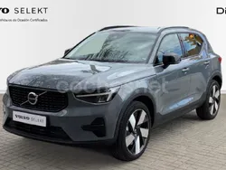 Gris / plata Usado 2024 Volvo XC40 Plus SUV | 42.900 € (Caro)