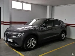 Gris / plata Usado 2019 Alfa Romeo Stelvio Executive SUV | 29.000 € (Precio justo)