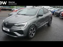 Gris / plata Usado 2024 Renault Arkana Techno SUV | 25.800 € (Precio justo)