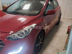 Rojo Usado 2015 Hyundai i30 Berlina | 7550 € (Precio justo)