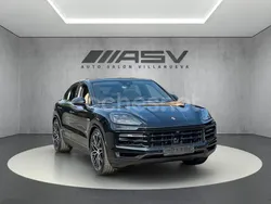 Negro Usado 2023 Porsche Cayenne SUV | 105.900 € (Caro)