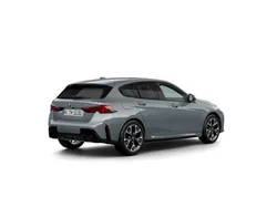 Usado 2024 BMW 120 Comfort Edition Utilitario | 35.900 €