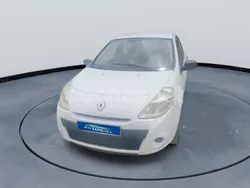 Blanco Usado 2013 Renault Clio III Collection Berlina | 4990 €