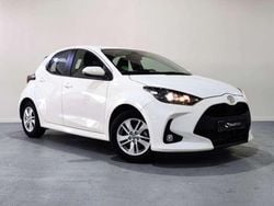 Blanco Usado 2024 Toyota Yaris Edition Utilitario | 17.399 € (Precio justo)