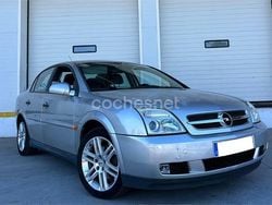 Gris / plata Usado 2005 Opel Vectra Comfort Berlina | 2000 € (Precio justo)