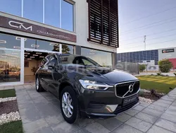 Beige Usado 2019 Volvo XC60 Momentum SUV | 34.490 € (Un poco caro)