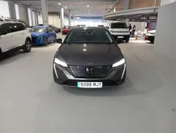 Gris platinium Usado 2023 Peugeot 308 Allure Familiar | 29.900 € (Precio justo)