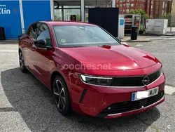 Rojo Usado 2023 Opel Astra Elegance Berlina | 19.800 € (Precio justo)