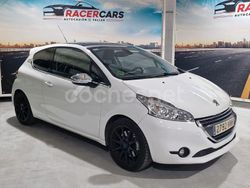 Blanco Usado 2012 Peugeot 208 Allure Utilitario | 7995 € (Caro)