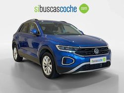 Azul Usado 2024 VW T-Roc Life SUV | 27.900 € (Un poco caro)