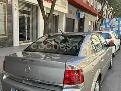 Beige Usado 2004 Opel Vectra Comfort Berlina | 2950 € (Precio justo)