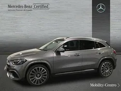 Mountaingrau met. Usado 2024 Mercedes GLA220 AMG line SUV | 44.900 €