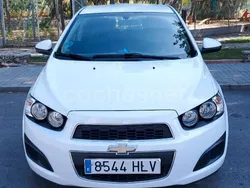 Blanco Usado 2012 Chevrolet Aveo LS Berlina | 4900 € (Precio justo)