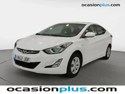 Blanco Usado 2015 Hyundai Elantra Comfort Berlina | 13.890 €