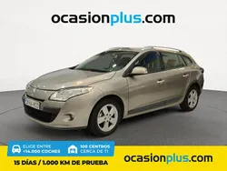 Beige Usado 2011 Renault Mégane GrandTour Dynamique Familiar | 7900 € (Un poco caro)