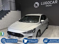 Gris / plata Usado 2023 Ford Focus ST-Line Berlina | 19.900 € (Un poco caro)