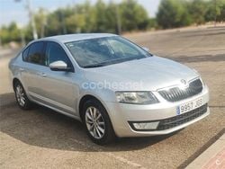 Gris / plata Usado 2015 Skoda Octavia Active Berlina | 6300 € (Precio justo)