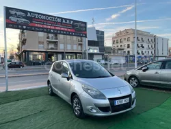 Gris / plata Usado 2011 Renault Scénic III Dynamique Monovolumen | 6499 € (Precio justo)