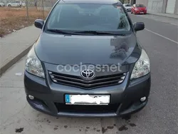 Gris / plata Usado 2010 Toyota Verso Active Monovolumen | 8555 € (Precio justo)