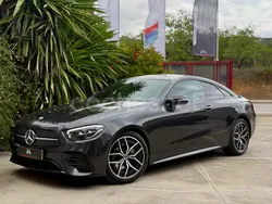 Gris / plata Usado 2024 Mercedes E220 Coupe | 54.800 € (Un poco caro)