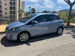 Azul Usado 2014 Toyota Yaris Hybrid Active Berlina | 10.500 € (Precio justo)