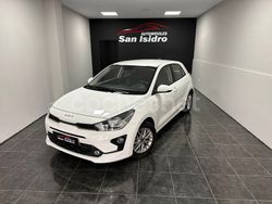 Blanco Usado 2023 Kia Rio Berlina | 13.990 € (Precio justo)