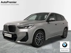 Plateado Usado 2024 BMW iX1 Luxury Line SUV | 44.850 € (Super precio)