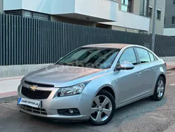 Gris / plata Usado 2012 Chevrolet Cruze LTZ Berlina | 7490 € (Precio justo)