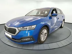 Azul Usado 2021 Skoda Octavia Ambition Familiar | 15.990 € (Precio justo)