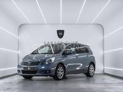 Gris / plata Usado 2009 Toyota Verso Active Monovolumen | 7299 €