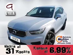 Plateado Usado 2021 Volvo XC40 Inscription SUV | 27.990 € (Precio justo)